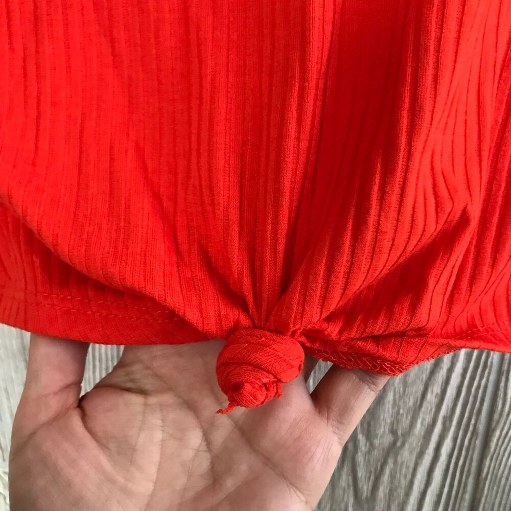 NWT Bright Red Ribbed Stretchy Crop Top Tie Front Casual - Small‎ - Picture 3 of 6